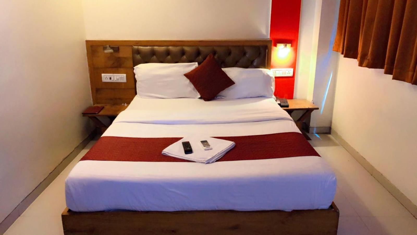Hotel Grandeur-Near Mumbai International Airport Екстериор снимка